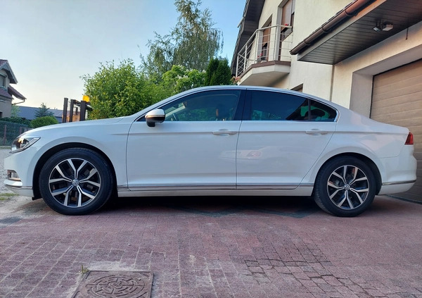 Volkswagen Passat cena 82999 przebieg: 125000, rok produkcji 2016 z Leszno małe 154
